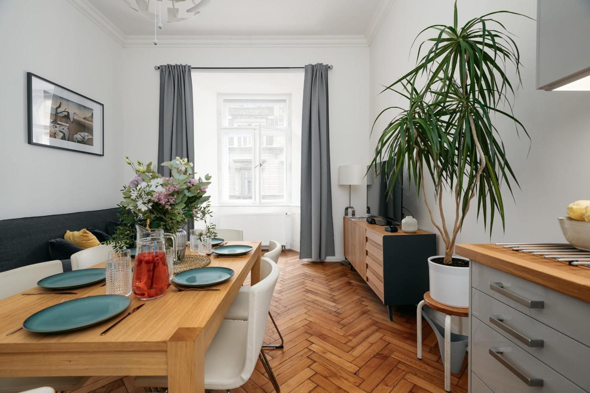 Comfortable And Cosy Apt A Few Steps From Dancing House And Naplavka Dance Prag Dış mekan fotoğraf