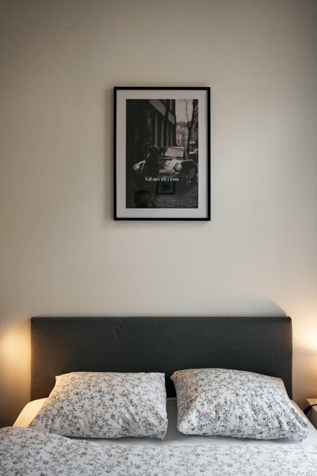 Comfortable And Cosy Apt A Few Steps From Dancing House And Naplavka Dance Prag Dış mekan fotoğraf